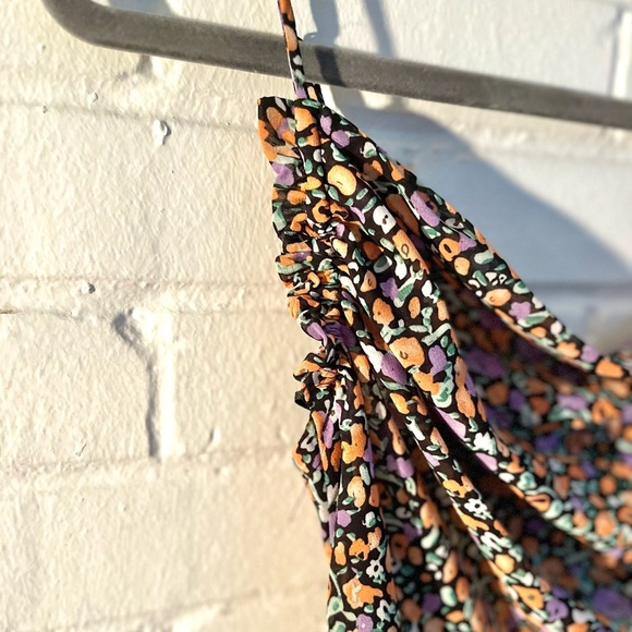 ASTR Ruched Tie Floral Multicolored Mini Dress, SZ S — LIKE NEW! - Picture 4 of 9